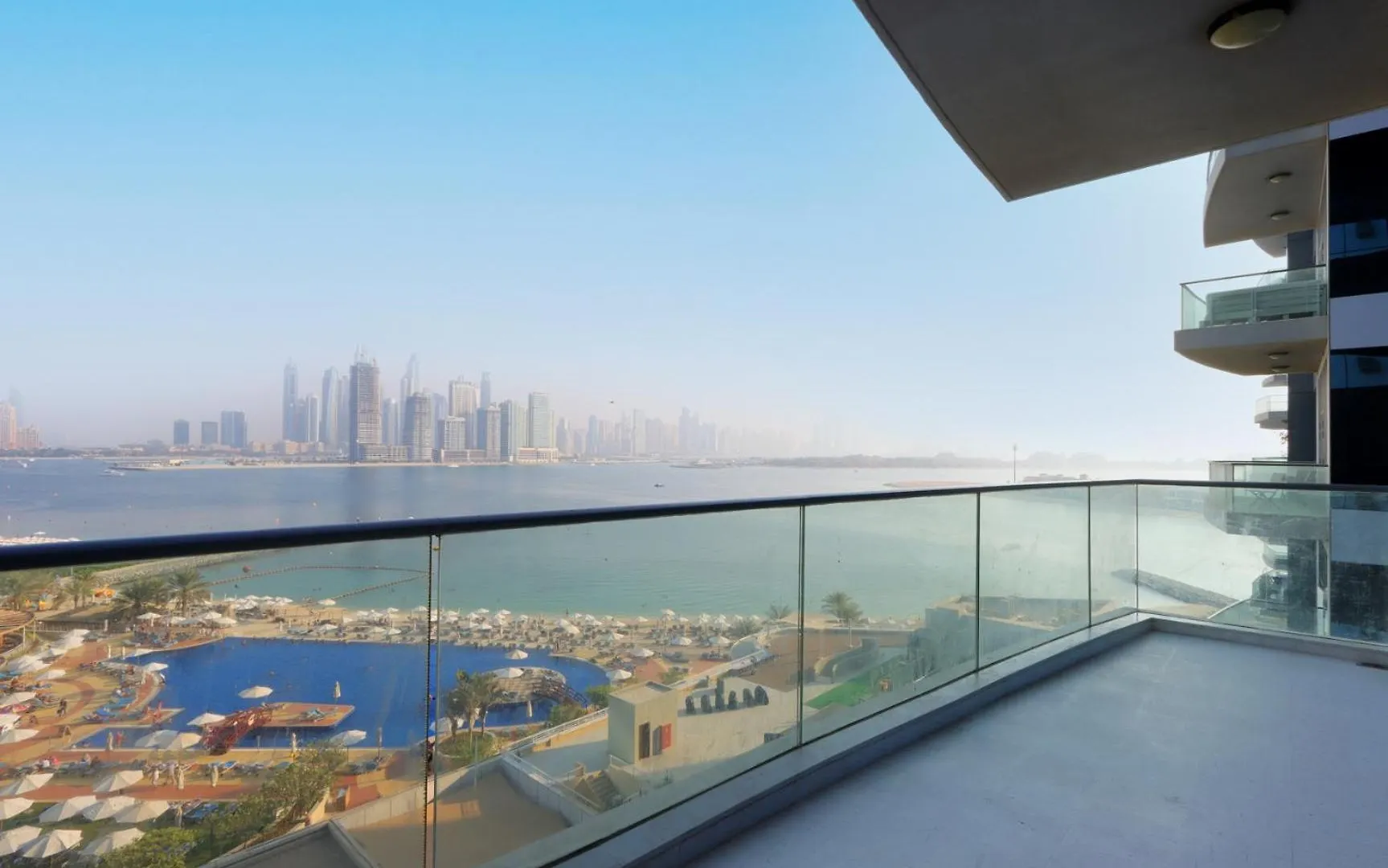Apartmán Livbnb Suites - 1Br With Sea View & Beach Access Dubaj