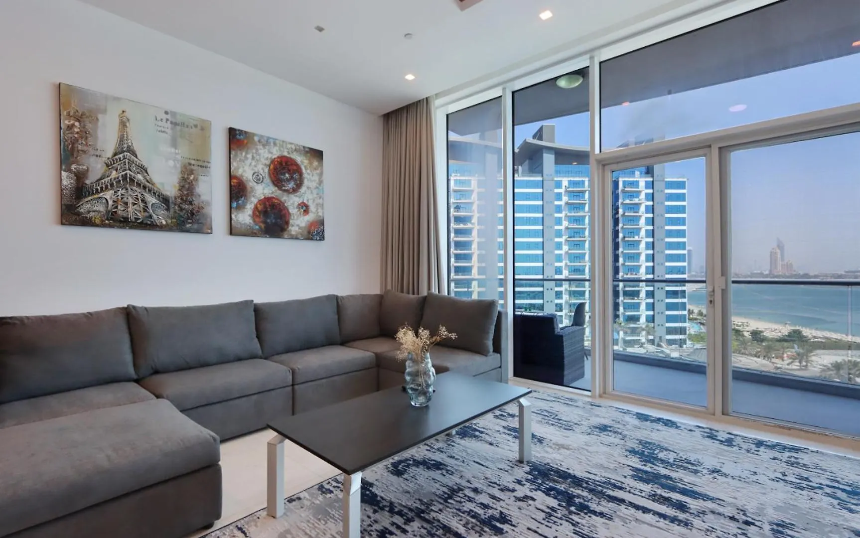 Livbnb Suites - 1Br With Sea View & Beach Access Dubaj 0*,